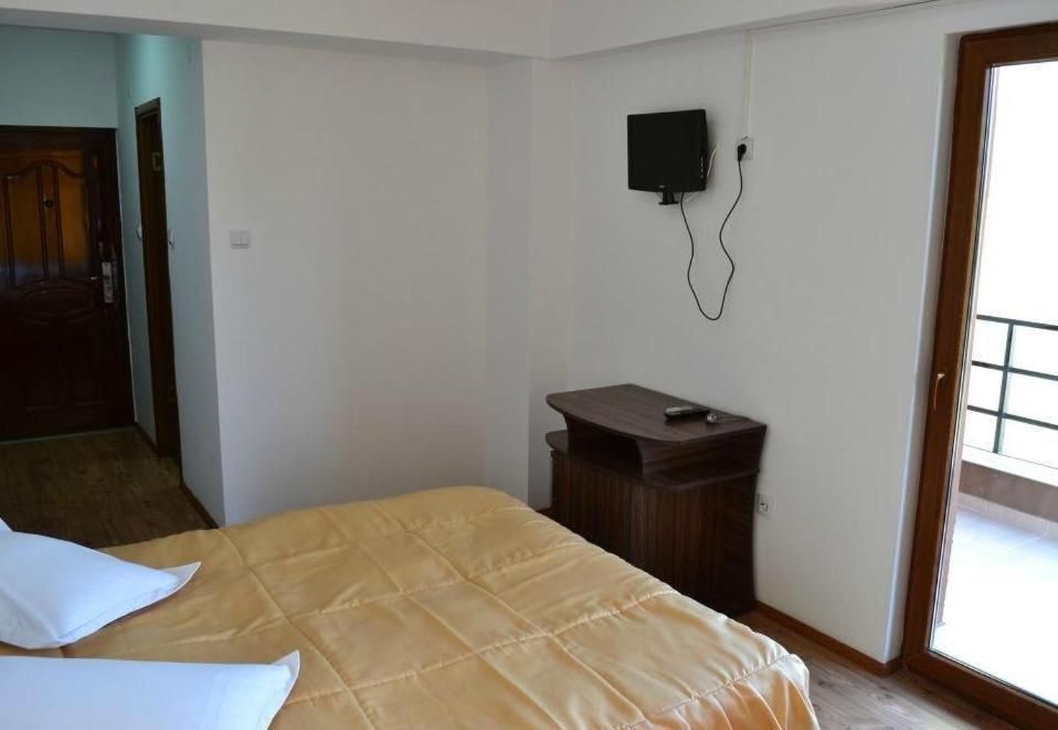 טולצ'אה Hotel Corsar מראה חיצוני תמונה